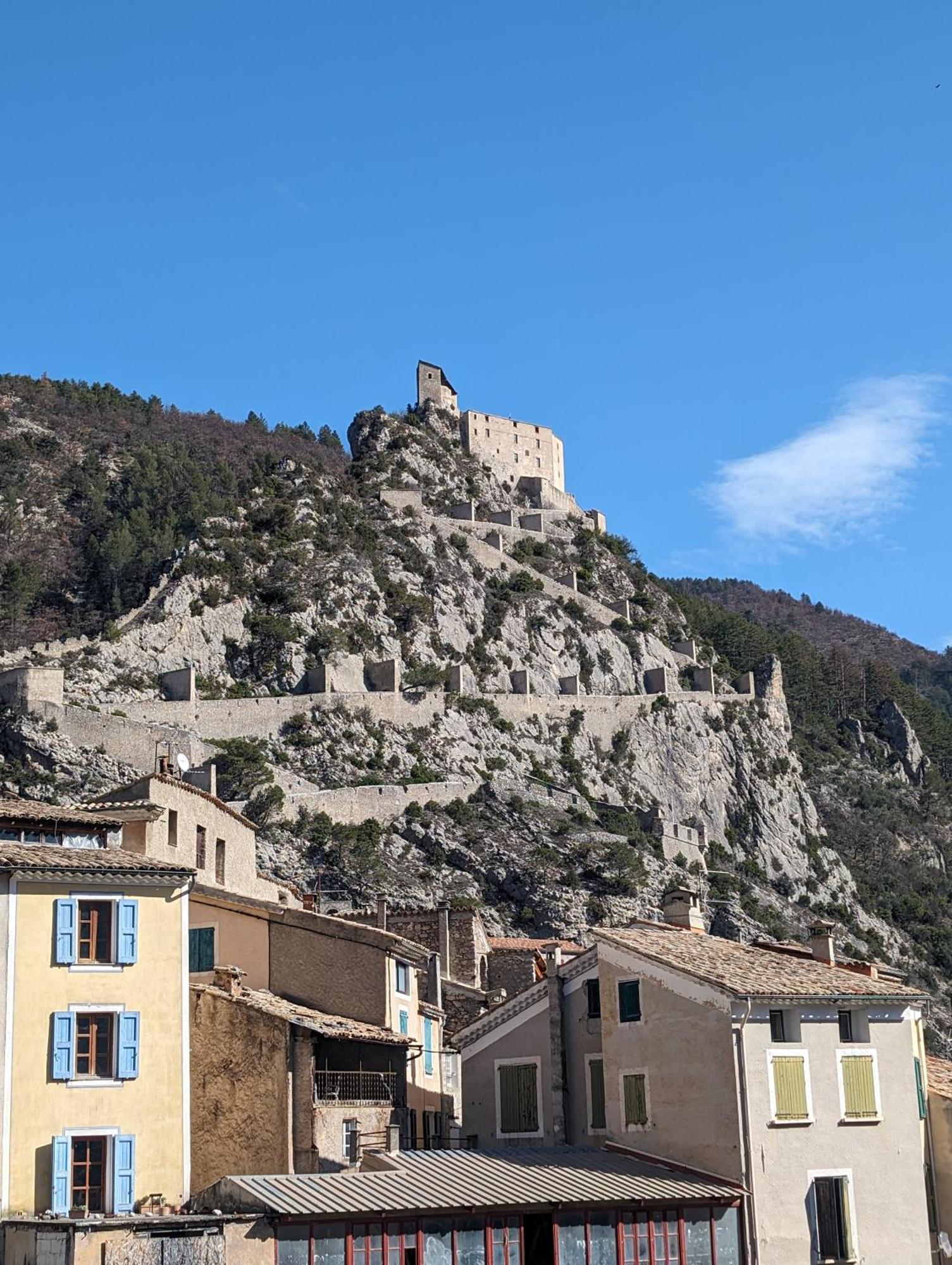Duplex "La Belle Vue " Lejlighed Entrevaux Eksteriør billede