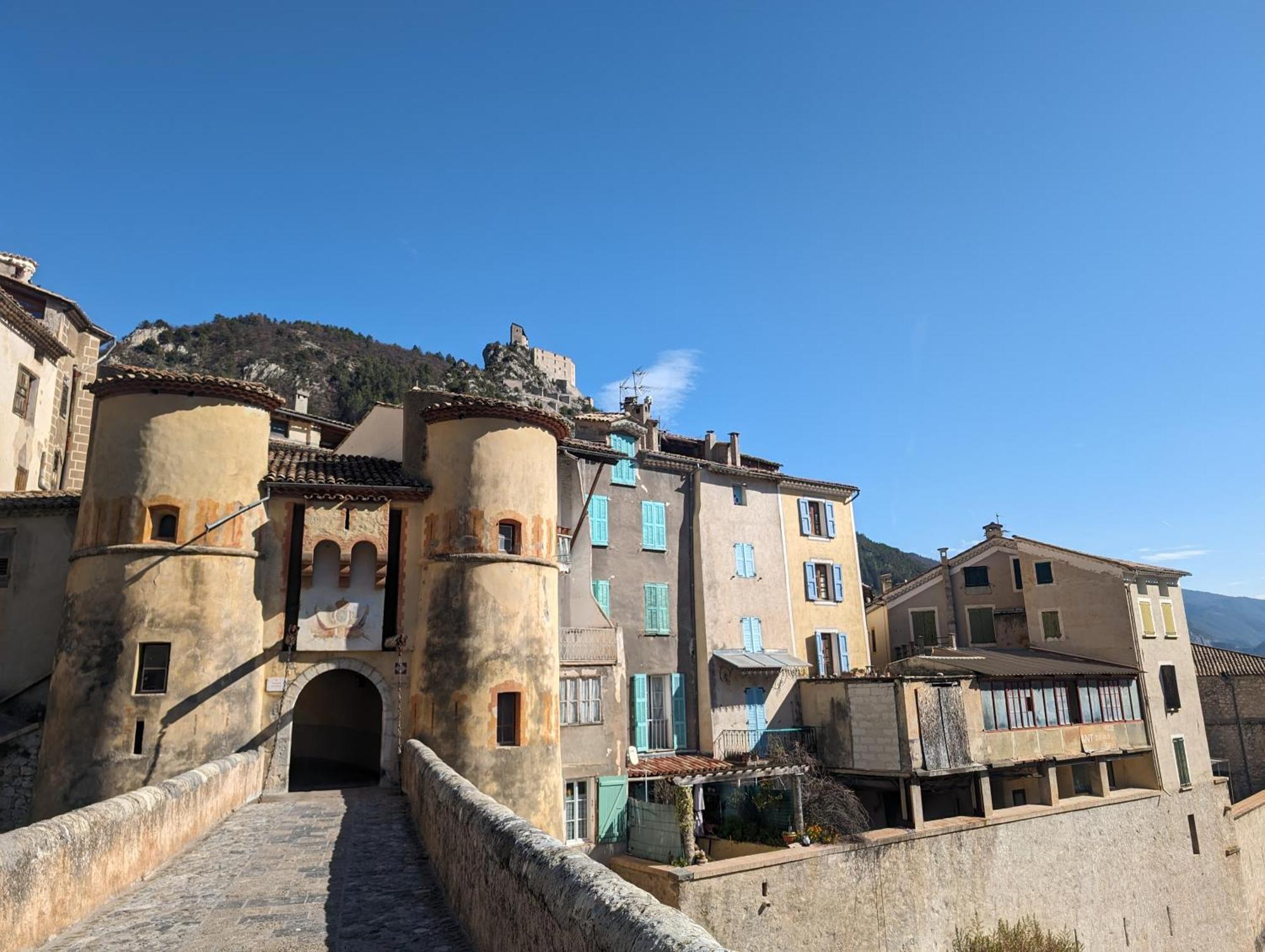 Duplex "La Belle Vue " Lejlighed Entrevaux Eksteriør billede