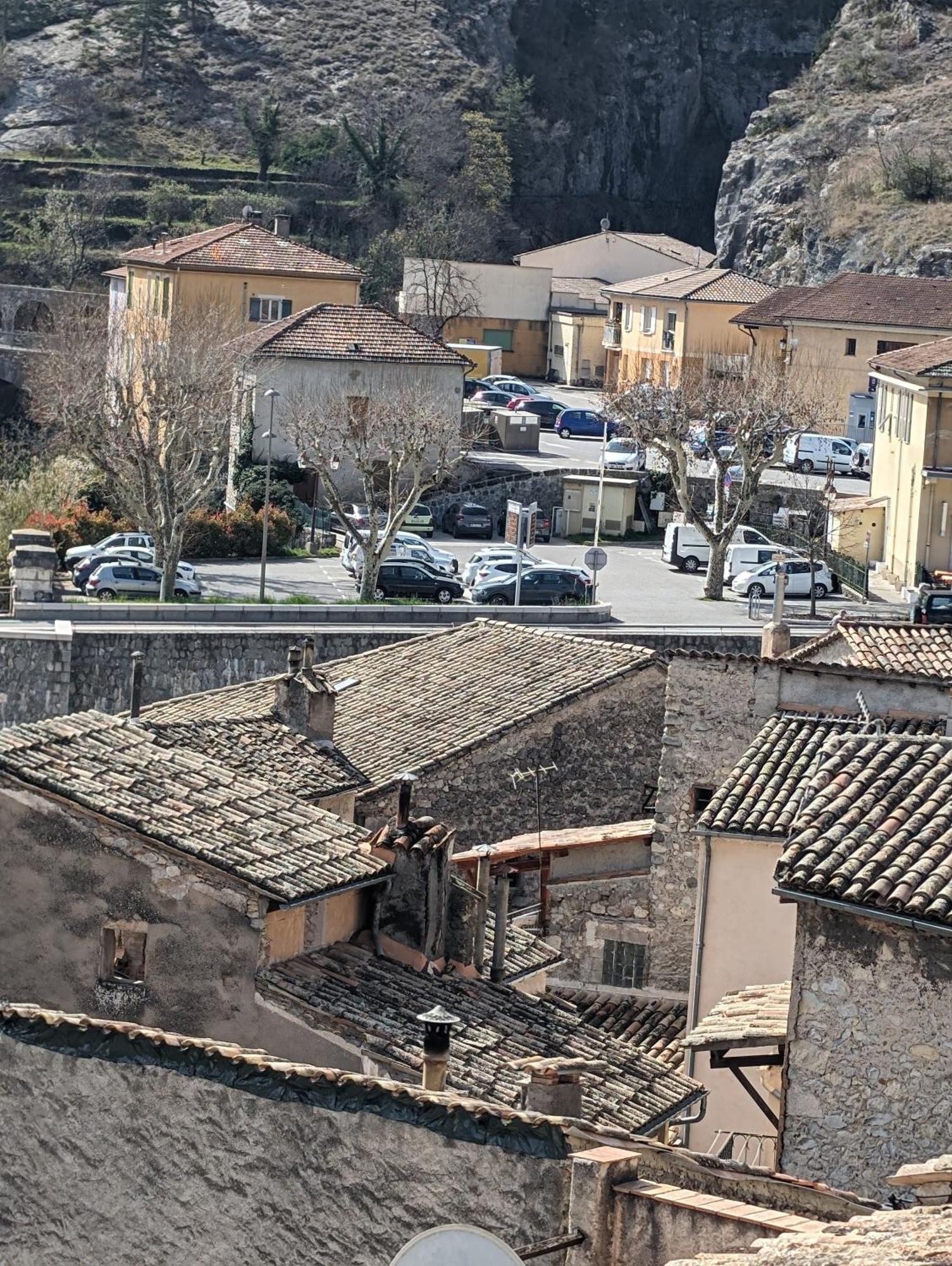 Duplex "La Belle Vue " Lejlighed Entrevaux Eksteriør billede